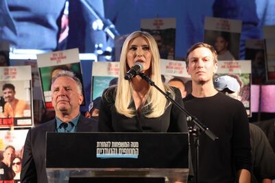 Guerra en Gaza: el mandatario de EU "está con ustedes siempre", dice su hija Ivanka a los familiares de rehenes israelíes; "gracias, Trump", claman