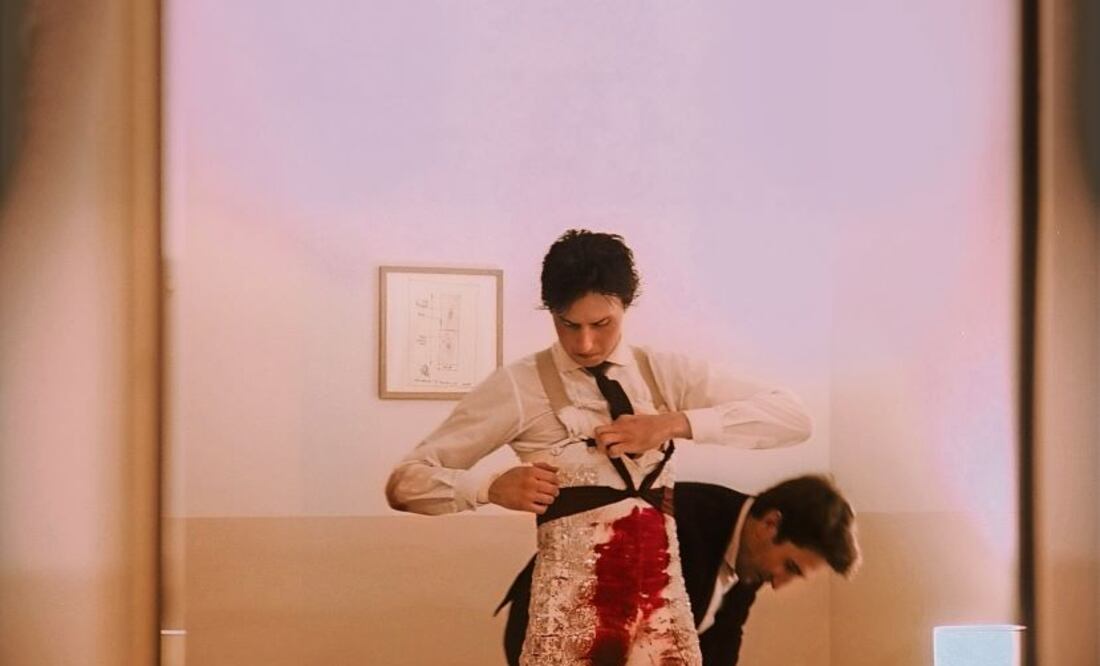 El torero peruano Andrés Roca Rey es el protagonista
de Tardes
de soledad, documental que ahonda en los riesgos y estética de su oficio./ Crédito: Andergraun