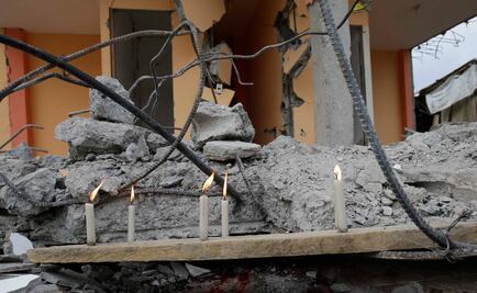 Se eleva a 350 cifra de muertos por terremoto en Ecuador 