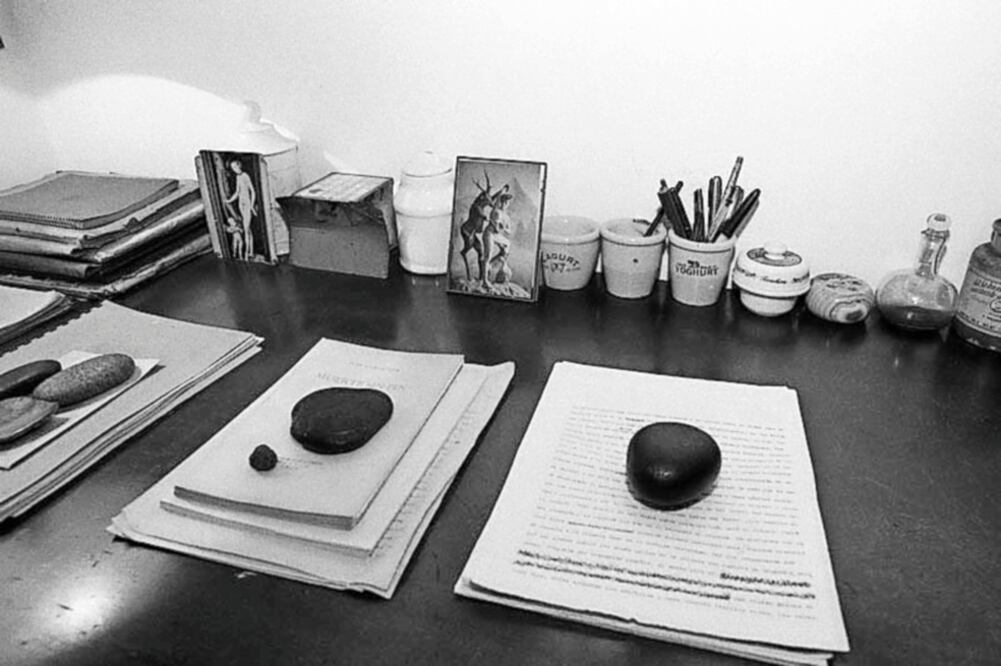 Las fotos tomaron objetos del escritor y formaron un retrato personal (CORTESÍA BARRY DOMÍNGUEZ)