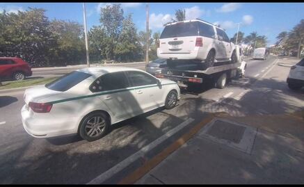 Detienen a taxistas y conductora de Uber en Cancún por alterar el orden público