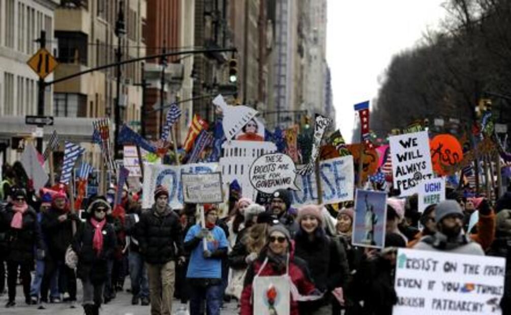 "Marcha de Mujeres" convoca a miles de personas contra políticas de Trump