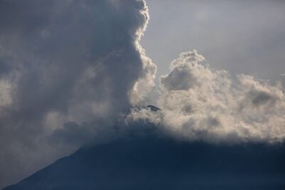 Guatemala: volcán de Fuego vuelve a "parámetros normales" tras erupción