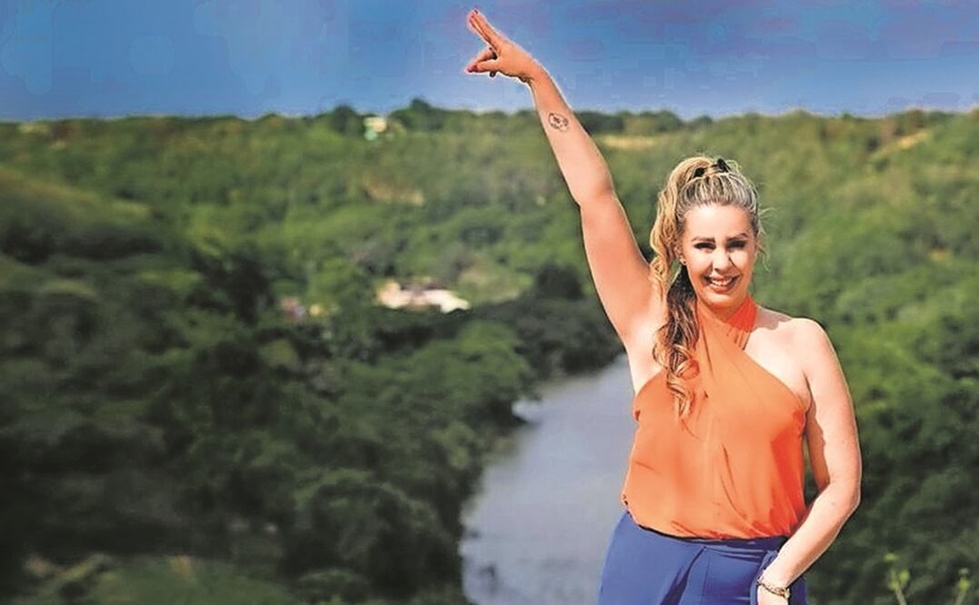 Atala graba el programa en República Dominicana.  Foto: AZTECA