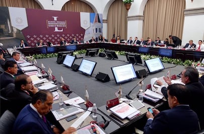 Designan a Gabino Cué como nuevo presidente de la Conago