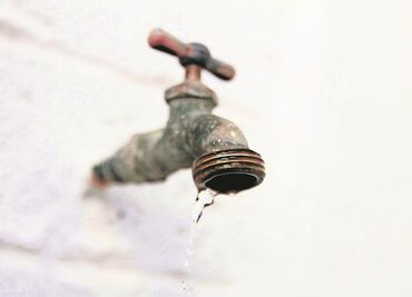 Acusan fraccionamientos en Naucalpan desabasto de agua