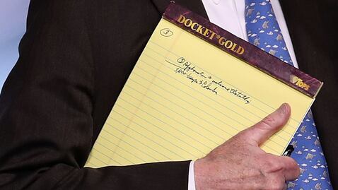 El llamativo mensaje en el cuaderno de John Bolton en medio de la crisis de Venezuela