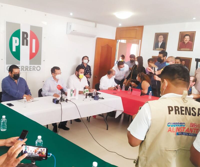 Dirigencias estatales del PRI y PRD desconocen el conteo. Foto: ESPECIAL
