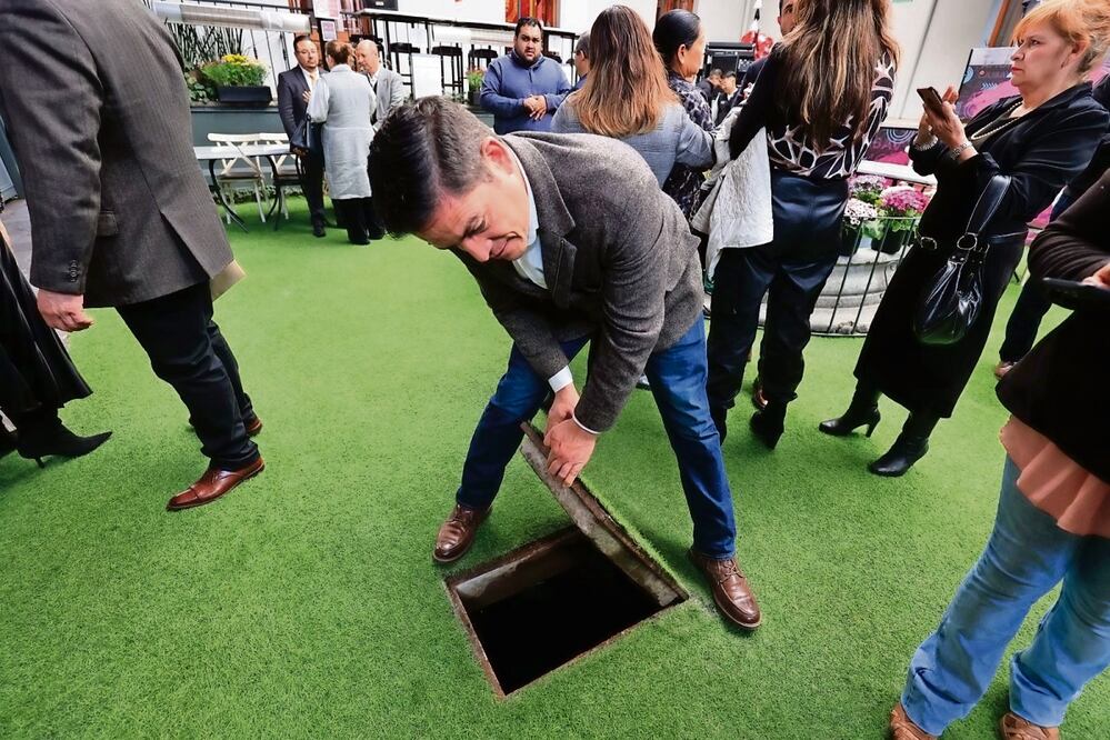 Alejandro Rayón indicó que los restaurantes también optan por cisternas, aunque es costoso. Foto: Especial
