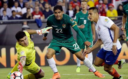Penalti salva a Chile del empate