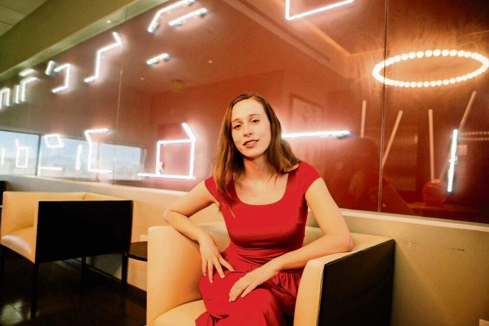 Díaz Castelo ilumina las oscuridades de la gente común. Foto: Gilberto Gallo