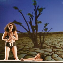 En la obra Raíz 2.0 el público decide el desenlace