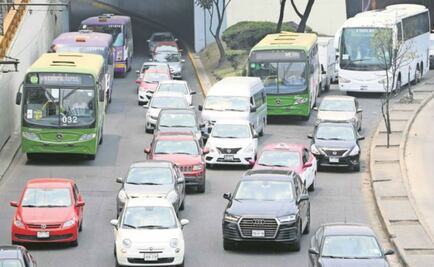 Este viernes 25 de octubre no circulan automóviles con engomado azul