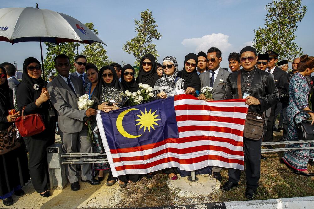 Condenan a empleada que robó a las cuentas de los viajeros del vuelo MH370