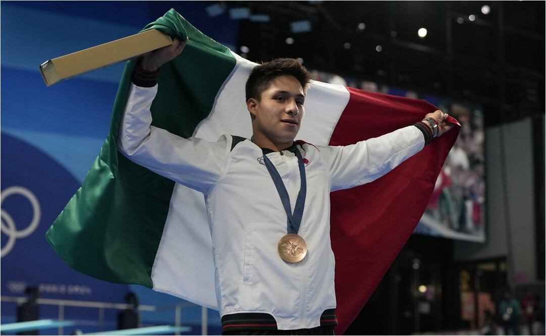 Osmar Olvera obtuvo su segunda medalla en París 2024. FOTO: AP