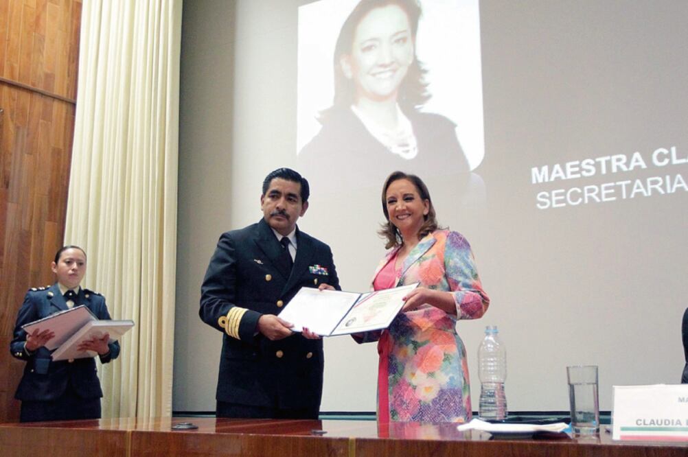 La canciller Claudia Ruiz Massieu participó ayer en un foro con estudiantes del Colegio de la Defensa Nacional (NOTIMEX)