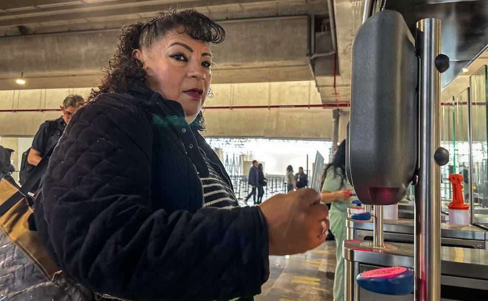 Usuarios ven buen servicio del Tren Interurbano México Toluca "El Insurgente".
Foto: Santiago Reyes