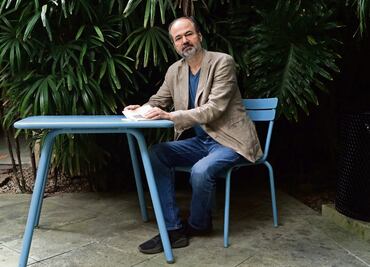 ¿Cómo escribe y crea Juan Villoro? Lo cuenta en esta entrevista