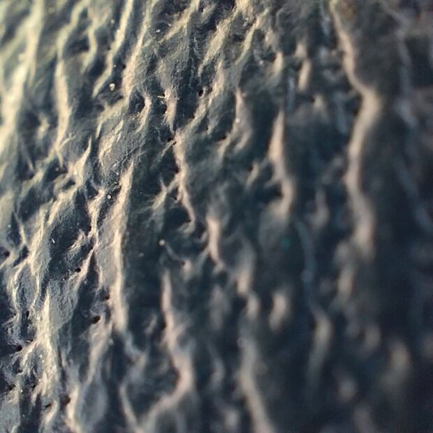 OPPO Reno7: el smartphone con una lente microscópica