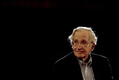 Apoyo a Trump se basa en desprecio a clase trabajadora: Chomsky