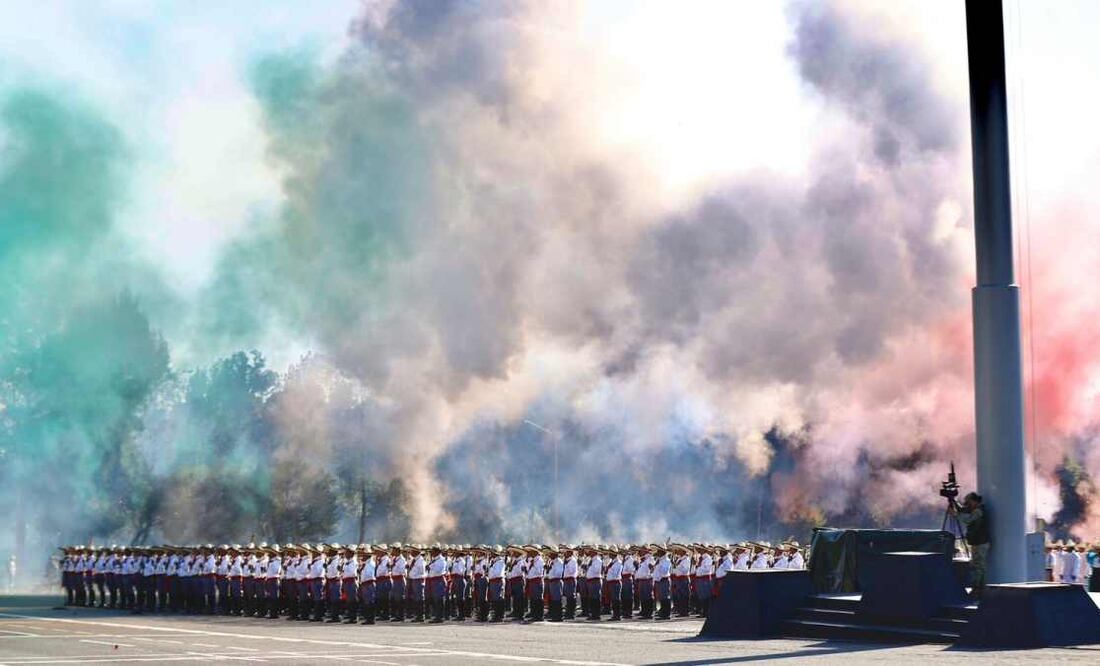 Revista de la columna militar para el desfile del 20 de noviembre que conmemora la Revolución Mexicana. Foto: Berenice Fregoso / EL UNIVERSAL