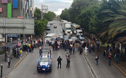 Residentes de Ecatepec bloquean Vía José López Portillo; demandan abasto de agua potable