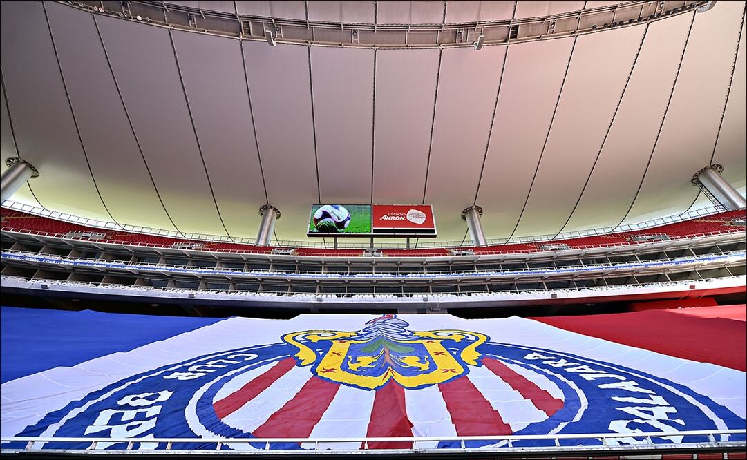 Chivas encontró su escudo