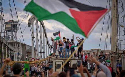 Más de 400 activistas de la flotilla Global Sumud que iba a Gaza están detenidos, según funcionario israelí