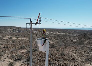 Restablecen al 100% el servicio eléctrico en 5 estados afectados por las lluvias en el oriente del país