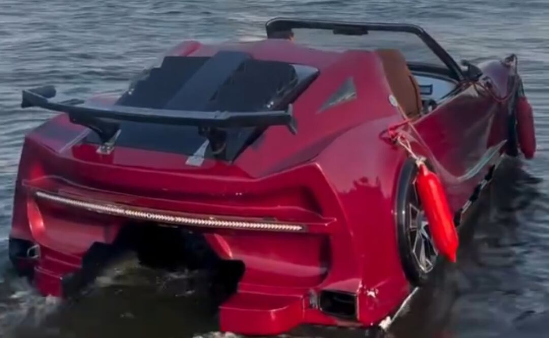 Coches acuáticos de Jetcar Kromh. Foto: captura de pantalla