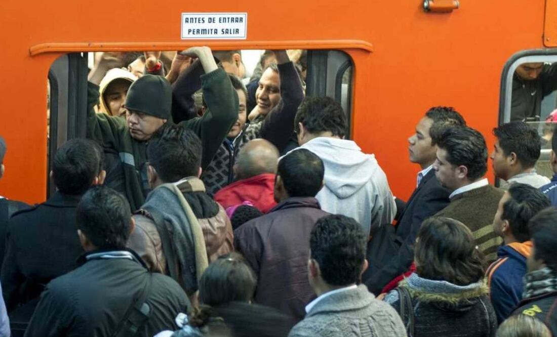 Foto: Especial/ Lluvia retrasa viajes en estas líneas del Metro