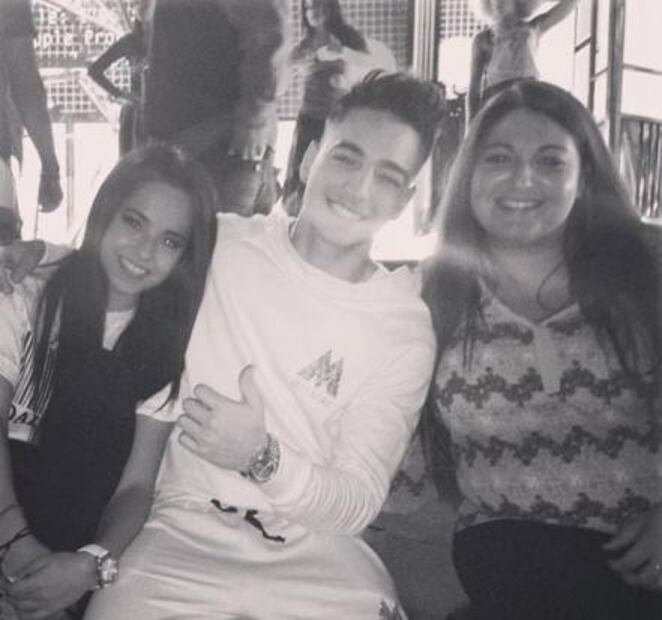 Becky G comparte una antigua foto con Maluma