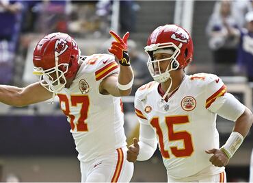 Patrick Mahomes y Travis Kelce, víctimas de asalto en sus residencias