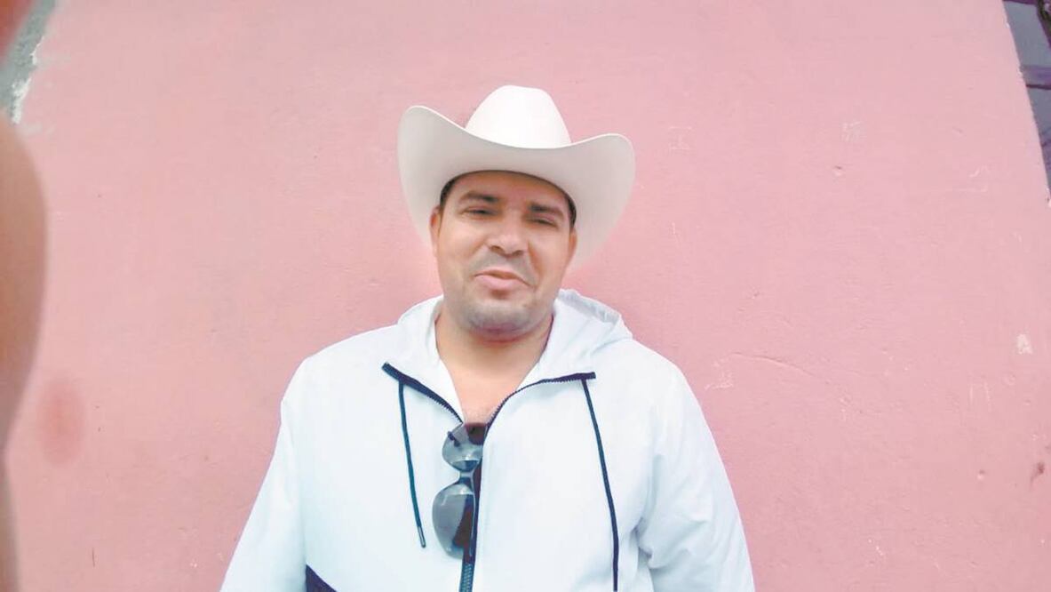 Yoandrys Bolaño, vocero de los cubanos en Reynosa, asegura que en EU será un artista. Foto: SANDRA TOVAR. EL UNIVERSAL