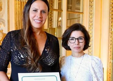 Karla Sofía Gascón galardonada con la Orden de las Artes y las Letras en Francia