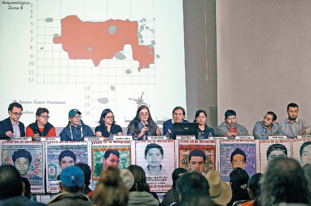 En su dictamen, los especialistas detallaron que hallaron 41 casquillos juntos, por lo que es evidente que fueron colocados por alguien