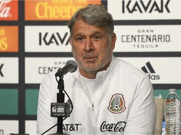 Gerardo Martino descarta el regreso del Chicharito Hernández, Jiménez es el delantero principal