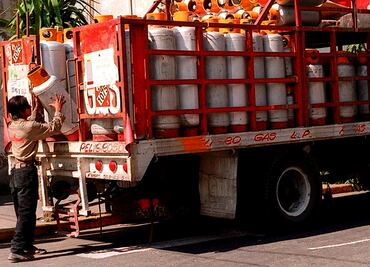 Gobierno federal pedirá a Comisión Reguladora fijar precio máximo al gas LP