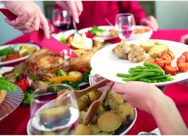 ¿Qué le pasa a tu cuerpo después de las comilonas?