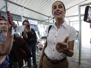 En espera de su constancia de mayoría, Sheinbaum llama a “hacer juntos” el segundo piso de la 4T