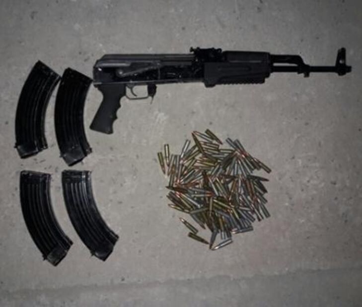 Militares aseguran 21 mil litros de hidrocarburo y armas en Reynosa