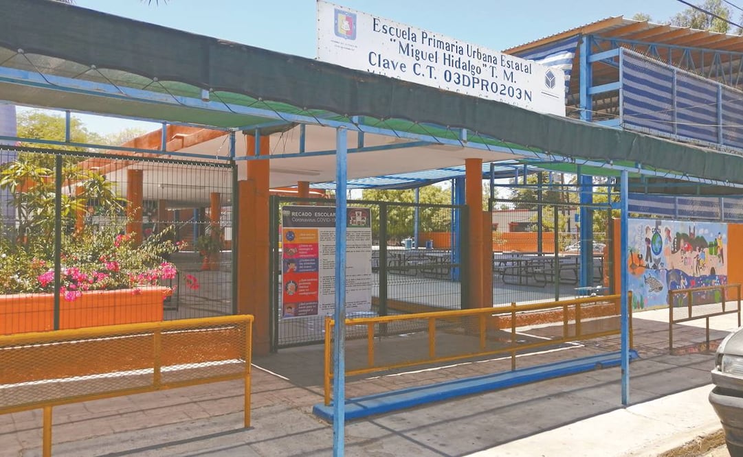 Tras la emergencia sanitaria las escuelas tuvieron que cerrar, como en Baja California Sur, donde los docentes mantuvieron contacto con los padres de familia. Foto: GLADYS RODRÍGUEZ. EL UNIVERSAL