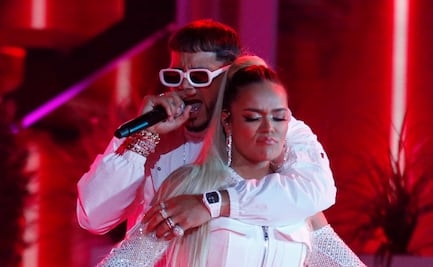 Karol G da positivo a Covid-19 en prueba junto a Anuel AA