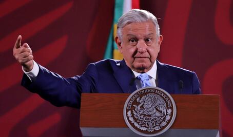 "Siempre he sido respetuoso de la vida personal de mis adversarios, nunca he criticado a esposas o hijos": AMLO