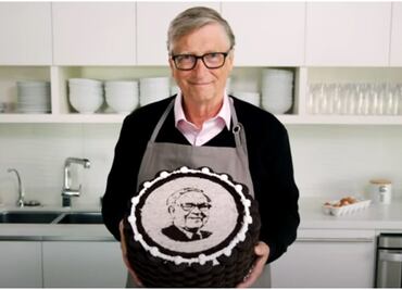 Bill Gates hace pastel para Warren Buffet y cuenta lo que ha aprendido de su amigo