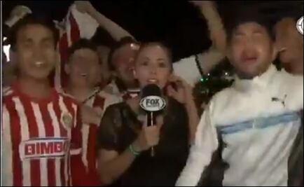 Reportera sufre acoso en festejo de Chivas