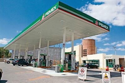 Renuncia hija de Ricardo Monreal al Infonavit