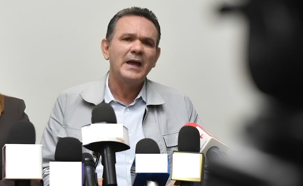 La hija del diputado de MC pidió a la LXV que mantenga los derechos de su padre, ya que está vivo y convaleciente. 02/09/2026. | Foto: Especial.
