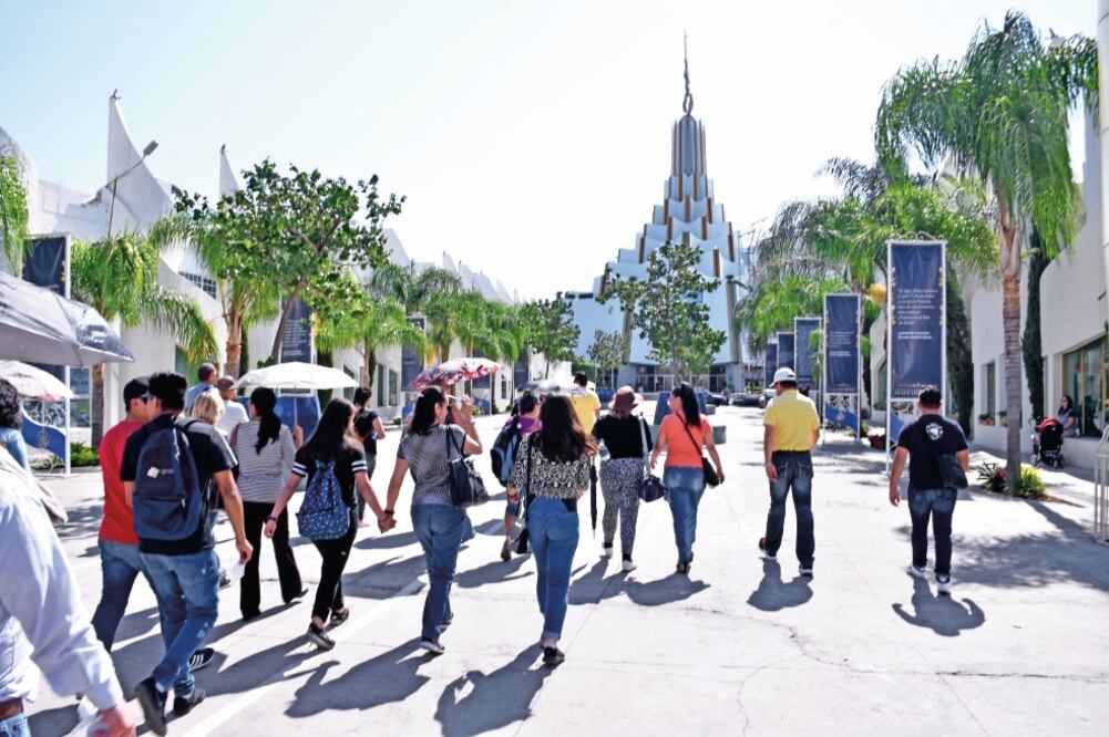 El templo es considerado el más grande de América Latina. Mide 83 metros de altura y tiene una capacidad para albergar hasta 15 mil personas sentadas. Foto: CORTESÍA CASA CULTURAL BEREA