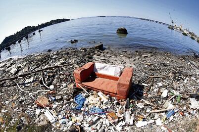 Luchan por bajar polución en las aguas